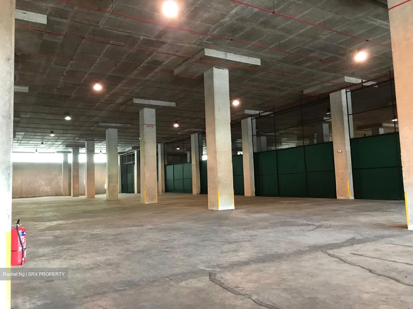 Gul Way (D22), Warehouse #510563011
